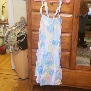 Adorable lux (urban outfitters) med.floral dressme